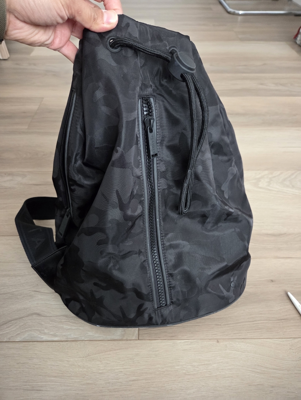 Athleta Sling Bag 🖤